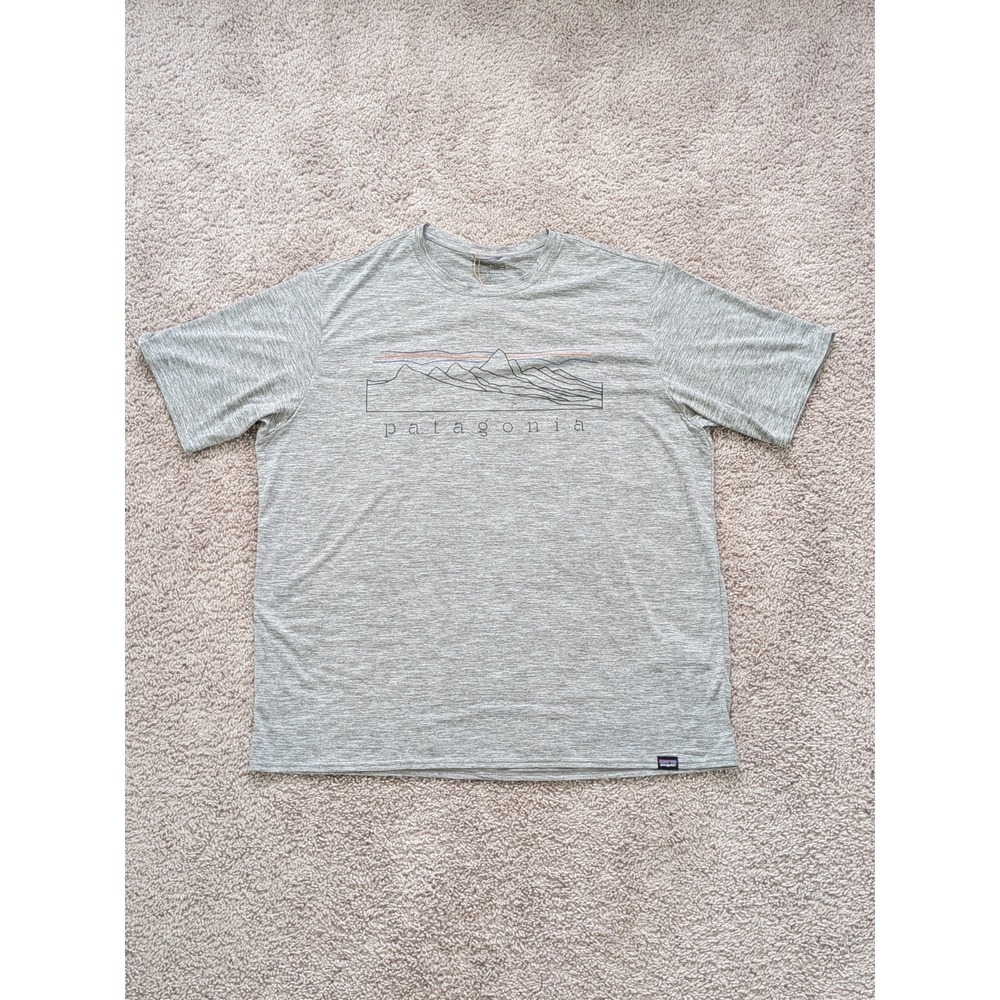 Patagonia Mens Capilene Cool Daily Graphic  Shirt Size XL Strata Peaks Gray NWT